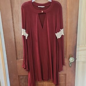 Emerald Burgundy Tunic with Lace Accents